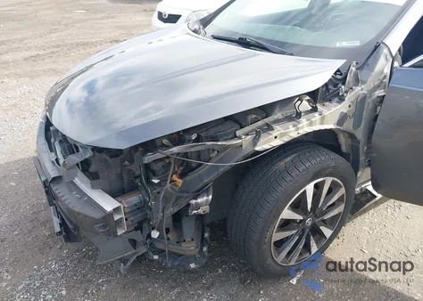 2018 Nissan Altima 2.5 Sv z USA, uszkodzony, nr VIN 1N4AL3AP2JC242142